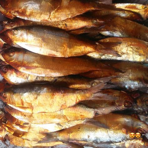 Tinapa Salinas [smoked fish] .